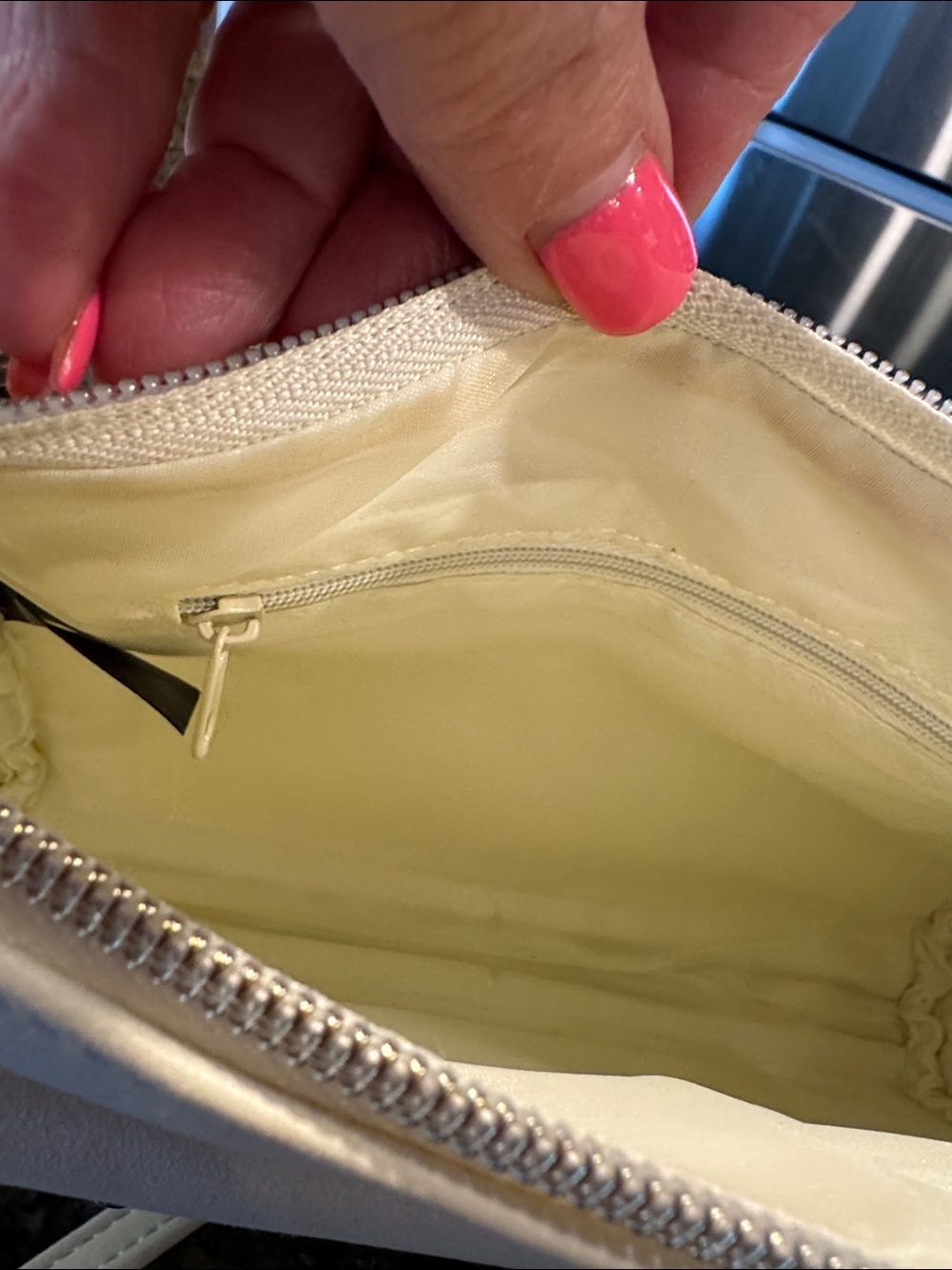 Purse - Picture 3 of 4
